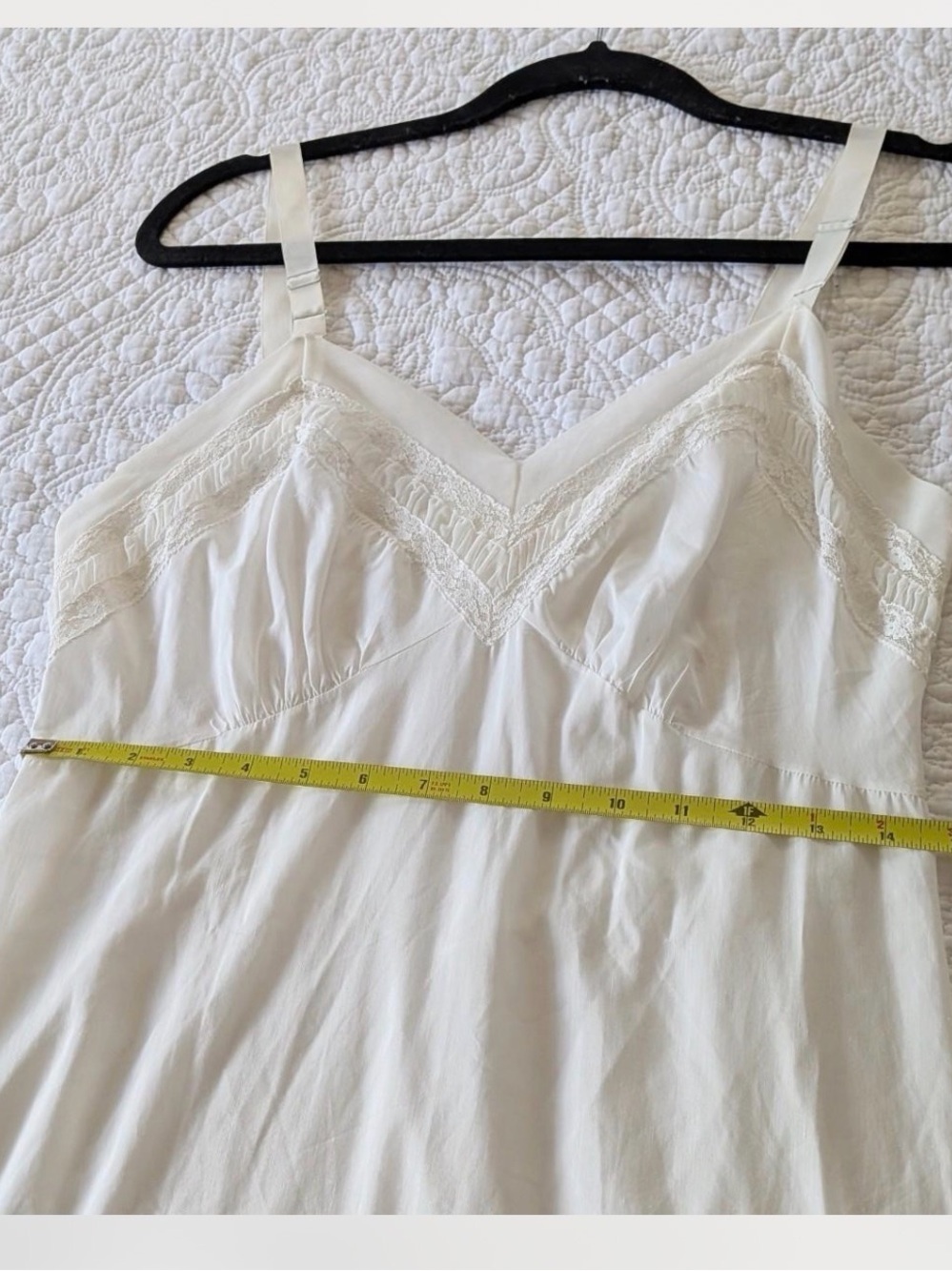 Vintage 1950s-60s White Lace Tiered Slip Nightgown| Vanity Fair S/M - Picture 5 of 5